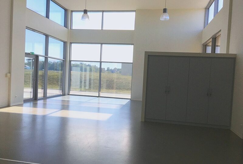 Bâtiment en excellent état à vendre ou à louer.