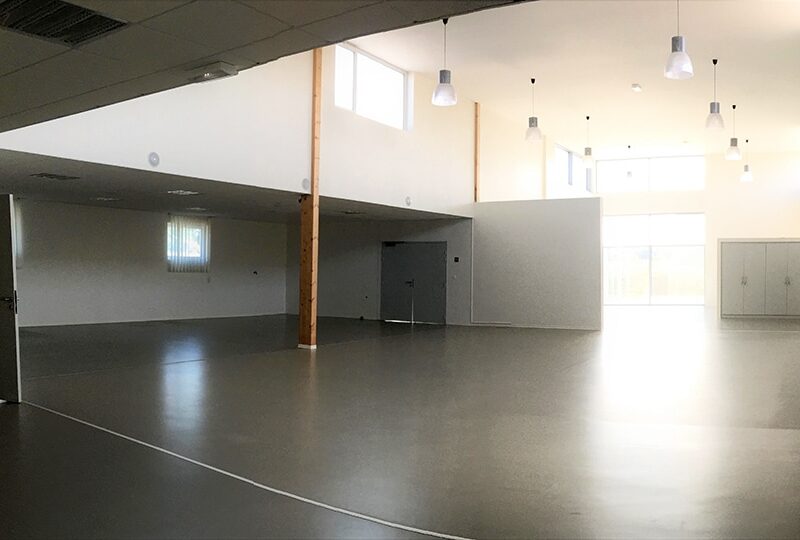 Bâtiment en excellent état à vendre ou à louer.