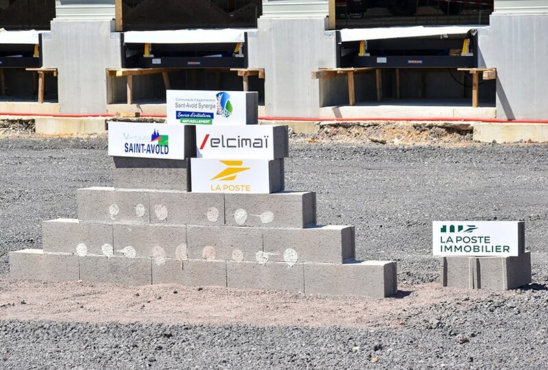 Première pierre posée pour la future plateforme de La Poste à Saint-Avold