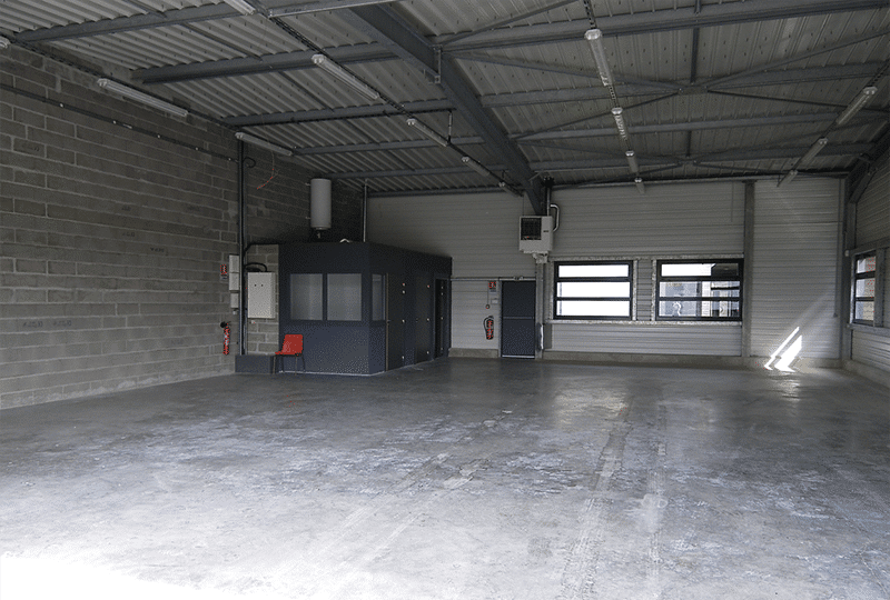 Pépinière d'entreprises - Eurodev Center Forbach / atelier intérieur